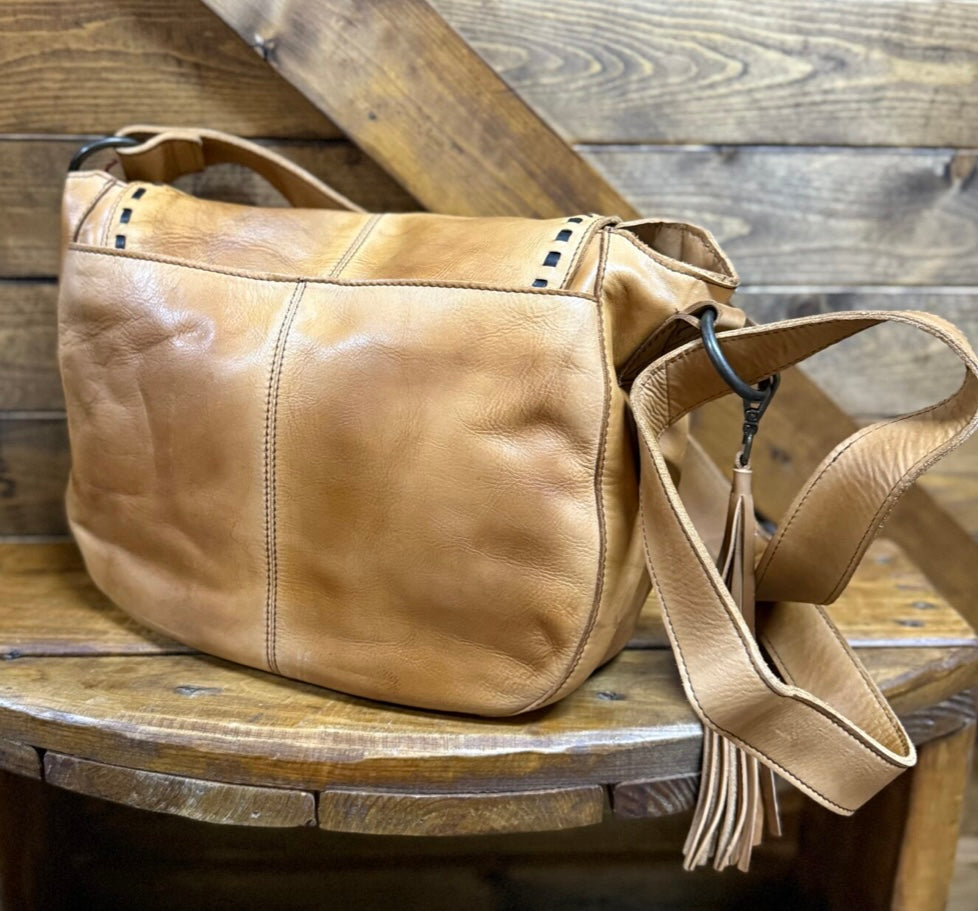 STS Bandera Saddle hobo bag