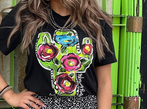 Muy Bonita cactus 🌵 tee