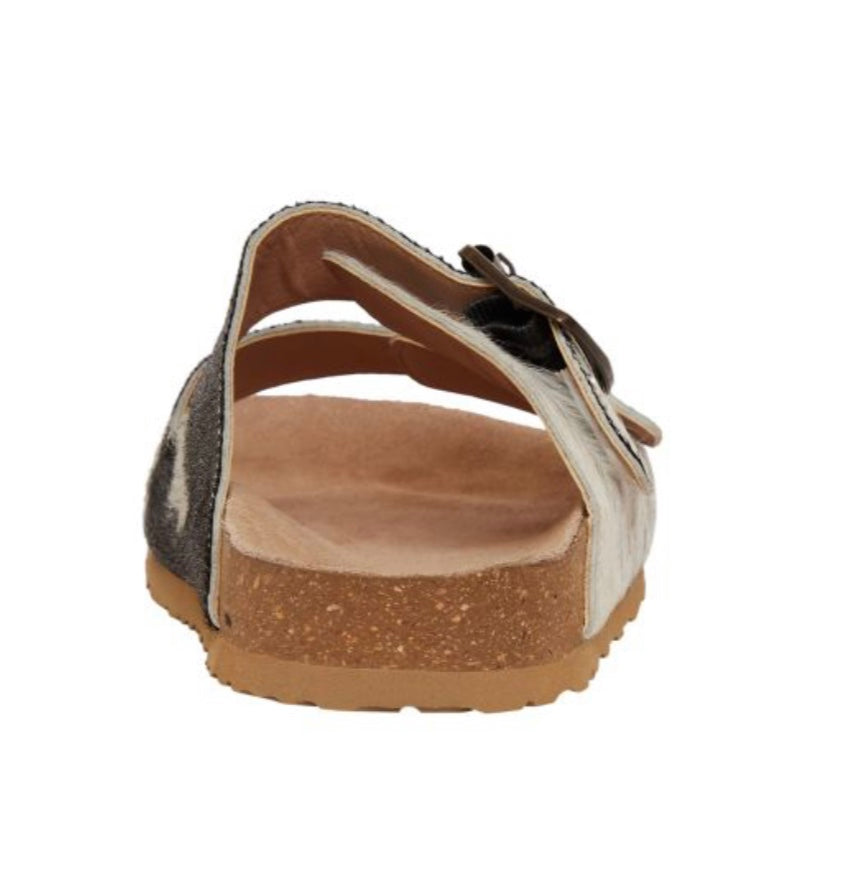 Myra Lazy Days sandal 🐮