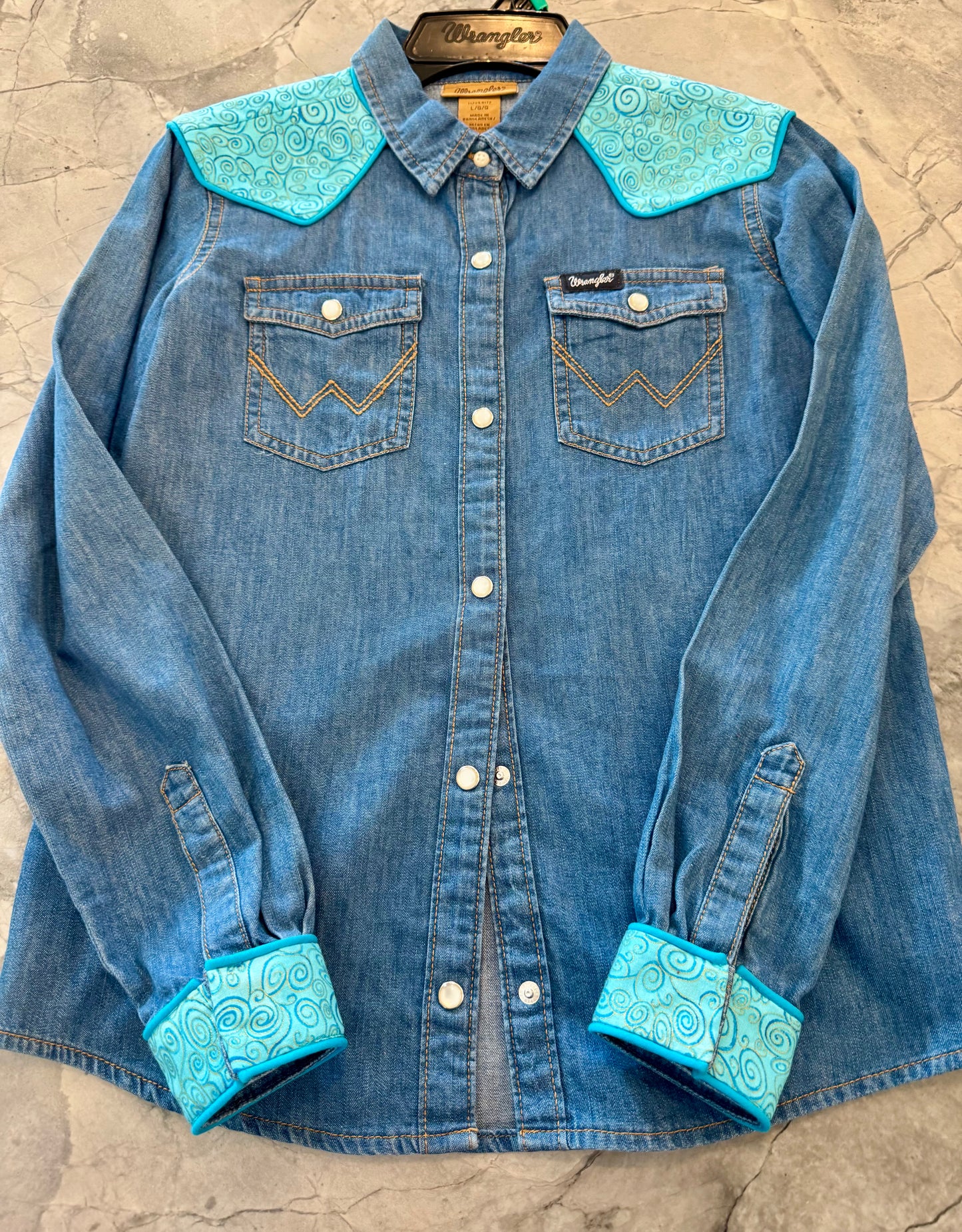Dry gulley youth large turquoise swirl w fringe