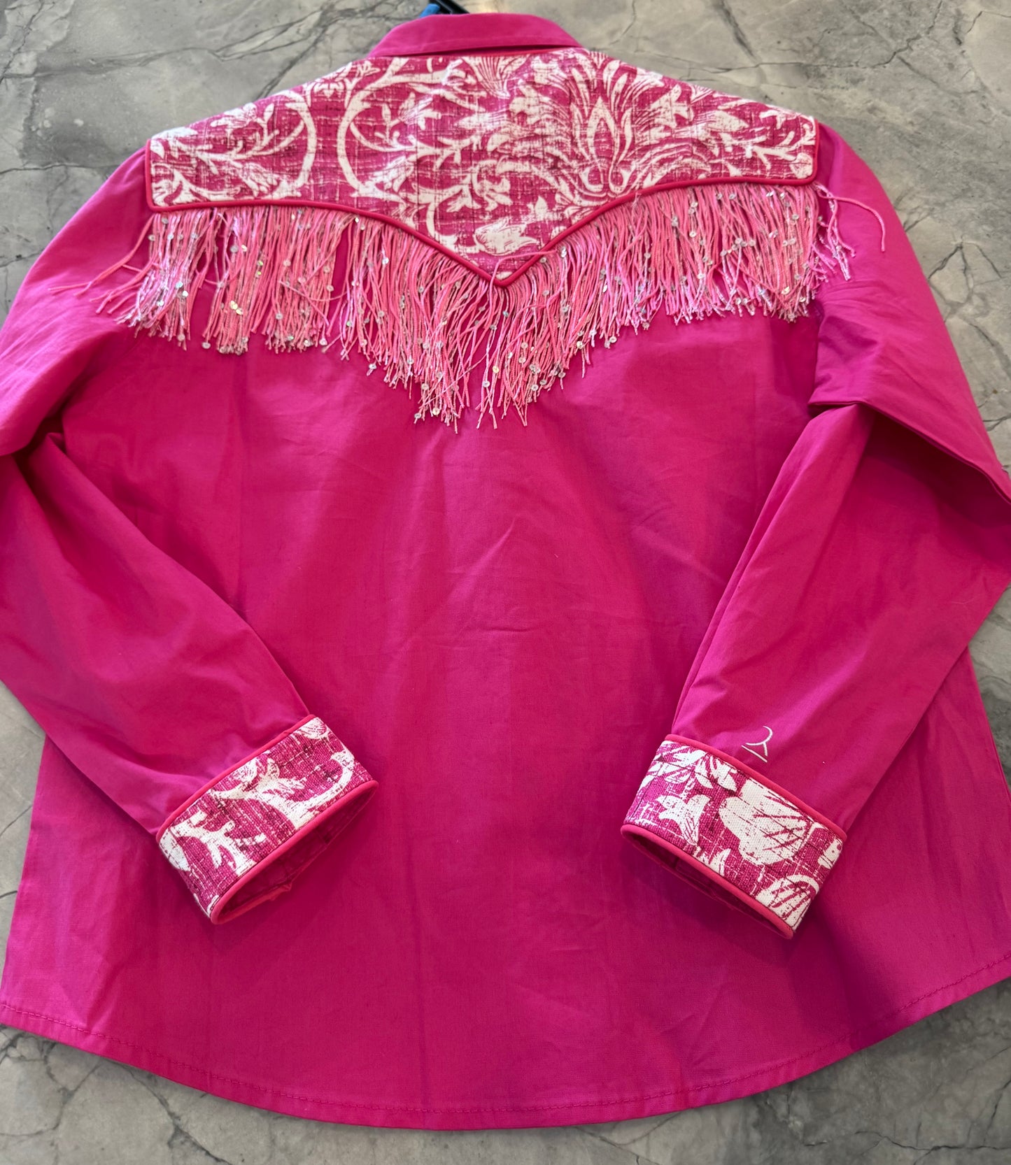 Wrangler Youth XL pink and white w fringe
