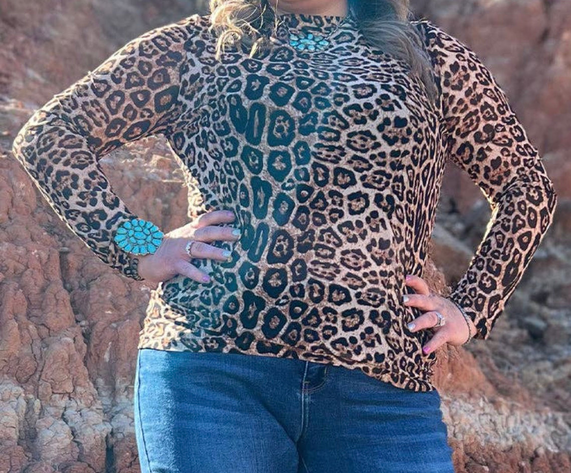 Hear me Roar Top