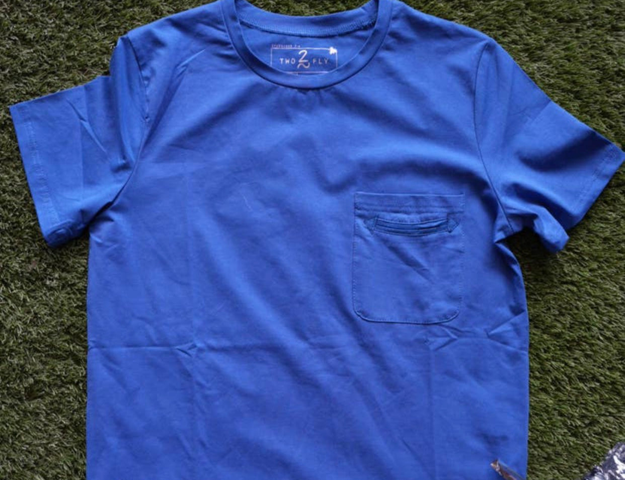 “Handy as a pocket” tee royal blue