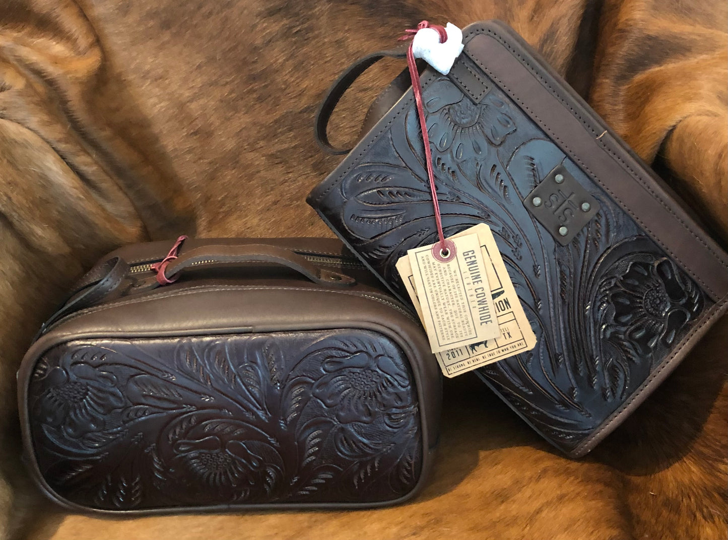 STS Westward shaving bag