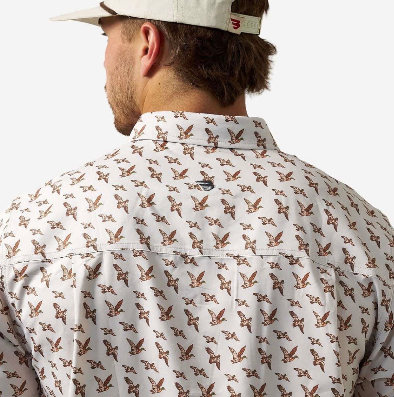 MALLARDS FLYING IN PERFORMANCE BUTTON UP Burlebo