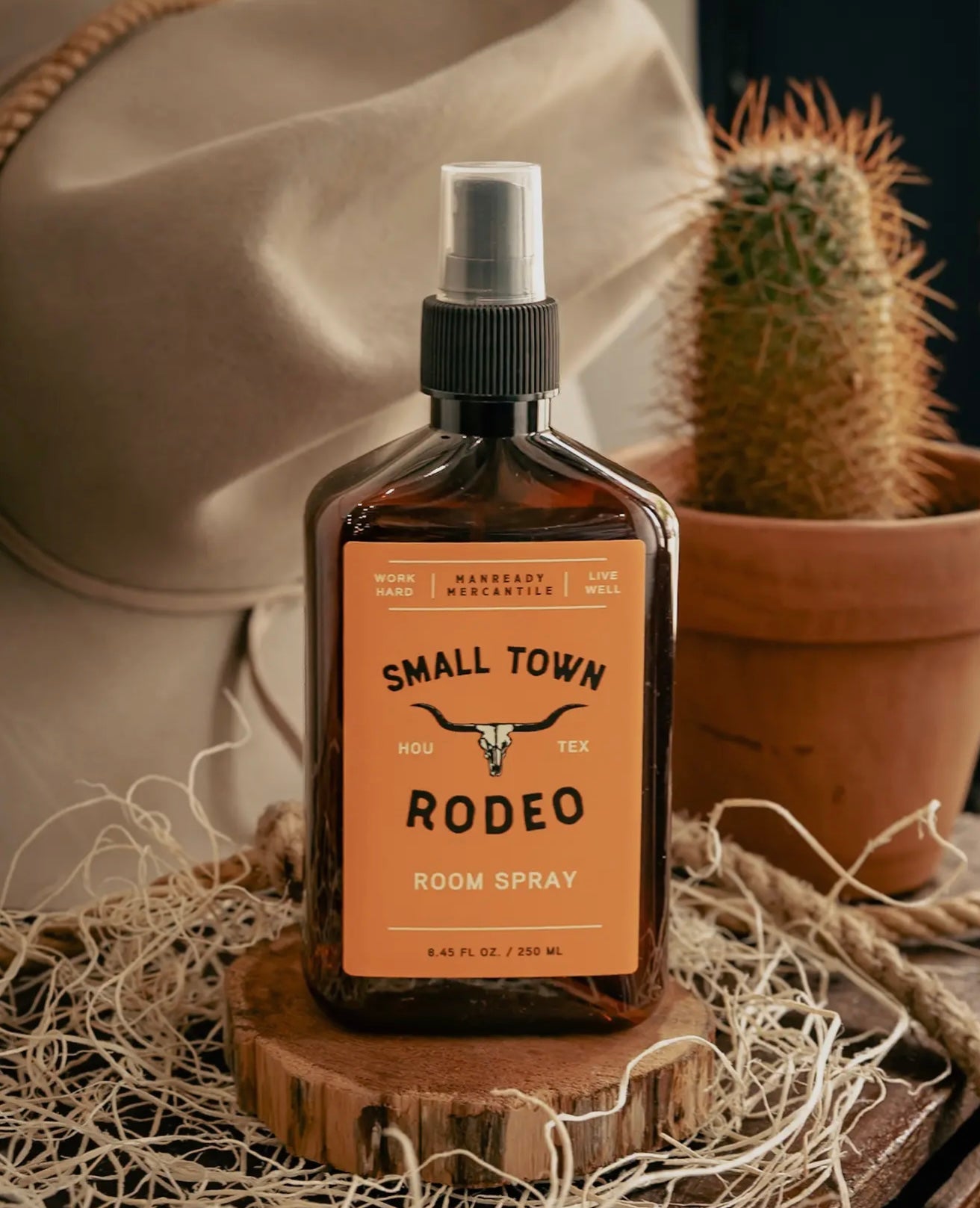 Americana Series Men’s Room and Throne Spray