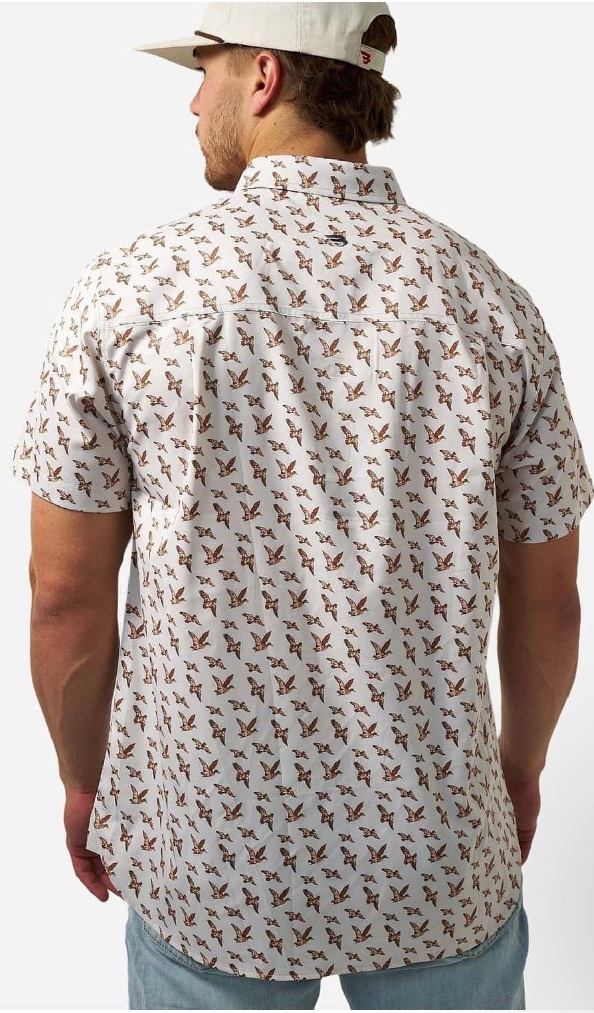MALLARDS FLYING IN PERFORMANCE BUTTON UP Burlebo