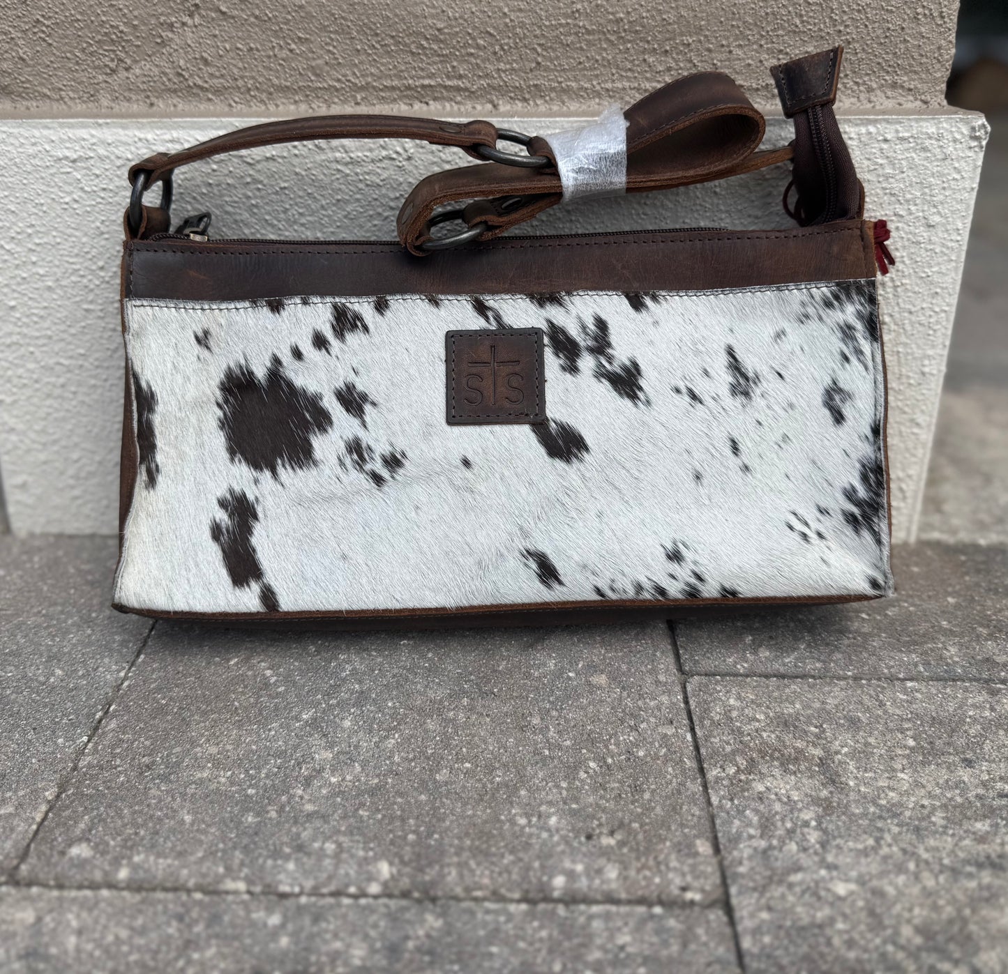 STS cowhide Bailey bag 1