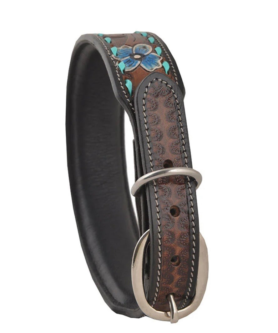 Scenic hand tooled dog collar