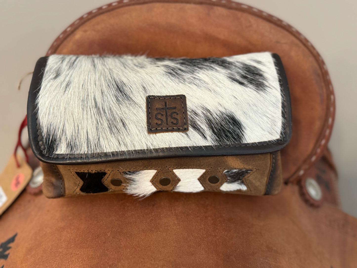 STS Roswell Cowhide Harper crossbody