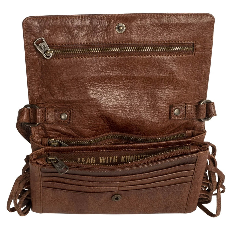 STS Indie Harper Crossbody wallet