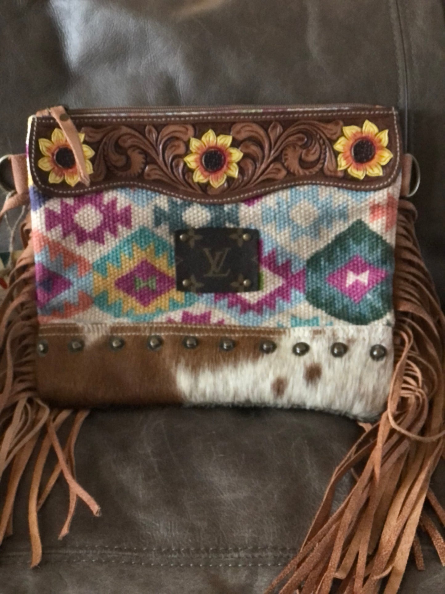 Sunflower Ohlay bag with LV patch