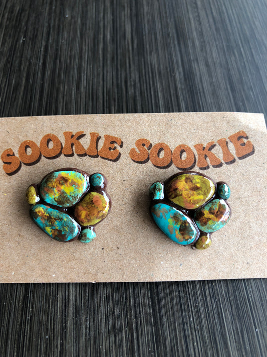 Sookie Sookie Wanderlust studs