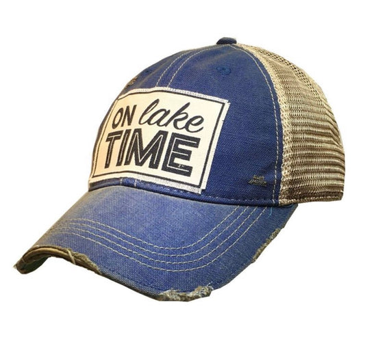 On Lake Time hat